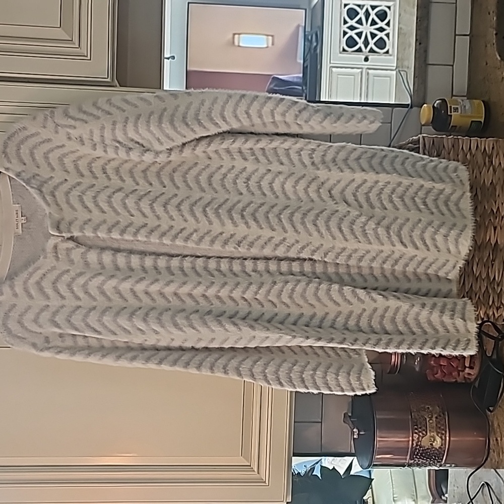 Beautiful duster long size small